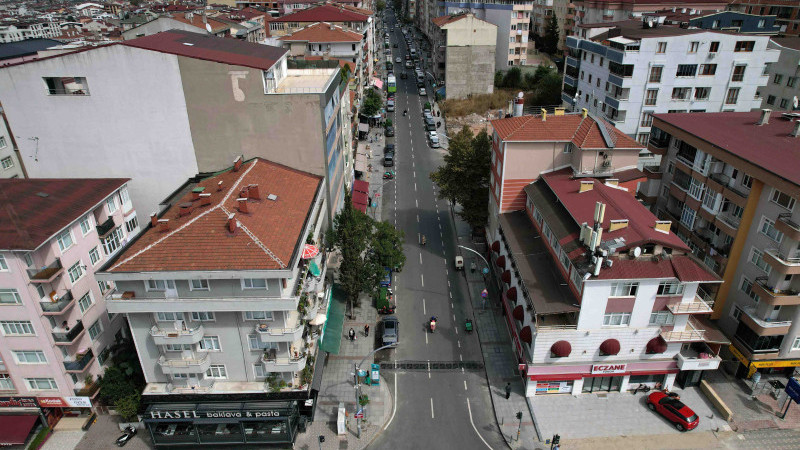Gebze Şehit Numan Dede Caddesi yeni yüzüyle hizmette