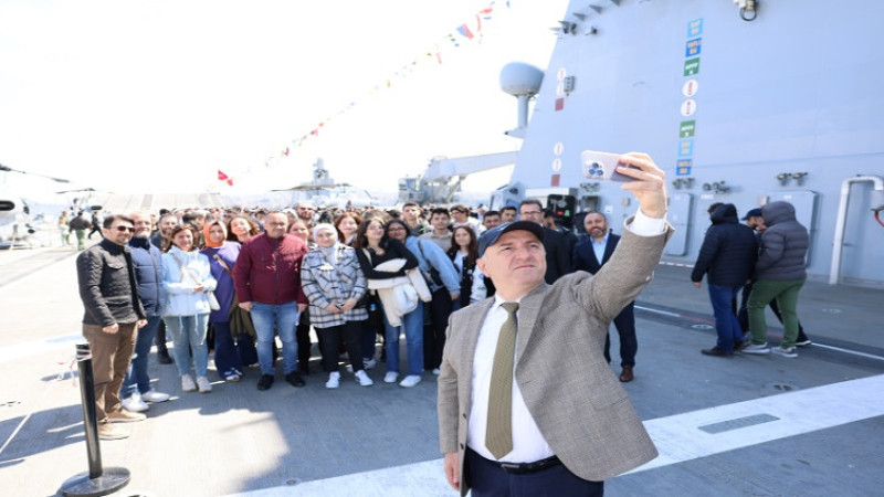 Başkan Bıyık, Gençleri TCG Anadolu Gemisi’ne Götürdü