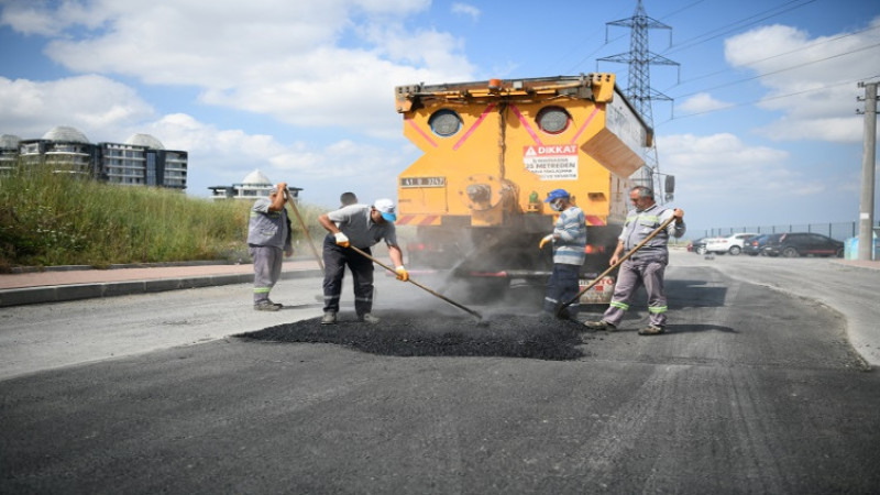 Çayırova’da asfalt yama seferberliği