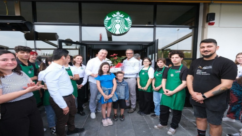 Starbucks’ın Yeni Şubesi Gebze Center’da Açıldı