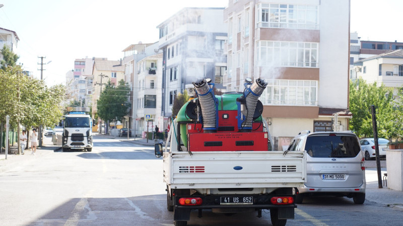 Çayırova’da Mahalleler İlaçlanır!