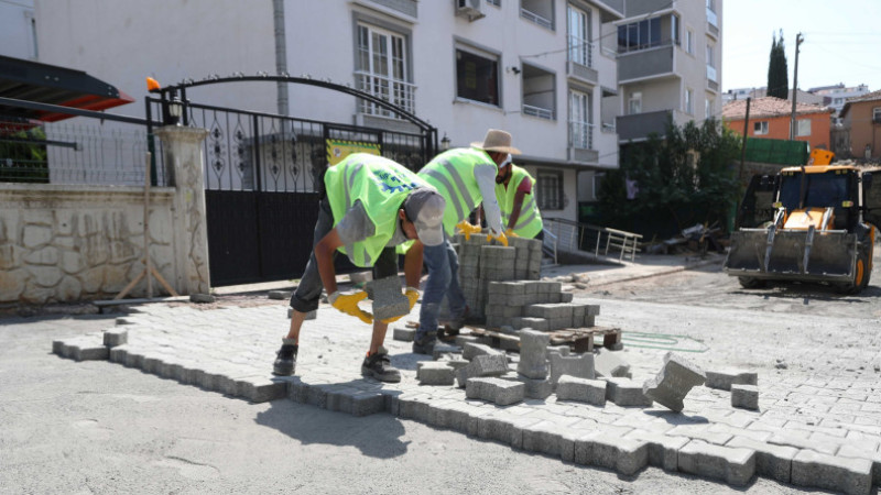 Gebze’de parke  yol çalışması