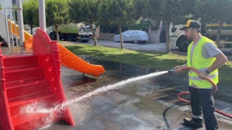 Darıca’da parklara hijyenik dokunuş!