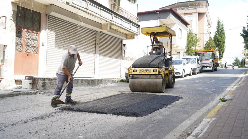 Çayırova Fen işleri ekipleri çalışmalarını sürdürüyor