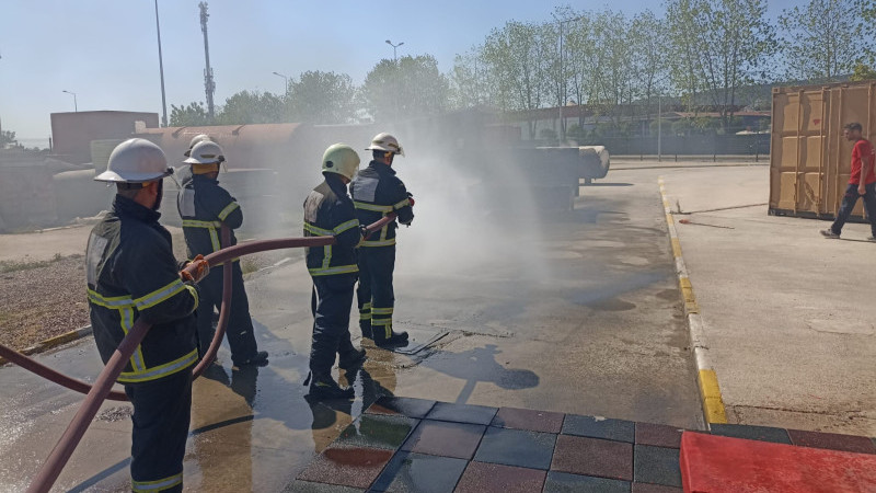 Polisan Yapıkim ve Polisan Kimya’ya Kocaeli İtfaiyesi'nden Acil Durum Eğitimi