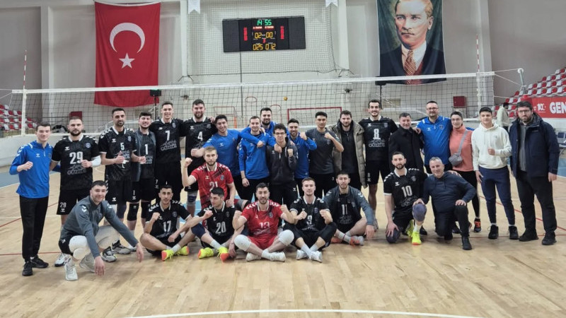 Gebze Voleybol Takımı  Evinde 3-0 Farklı Galip