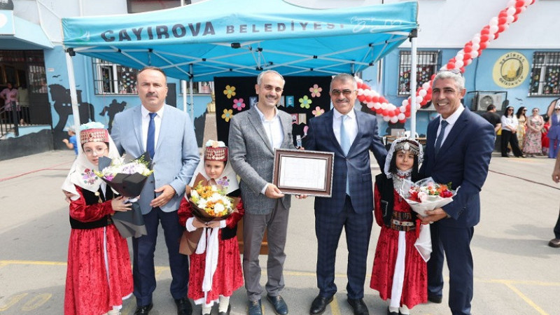 Çayırova’da karne heyecanı yaşandı