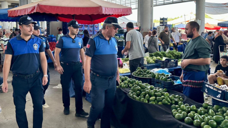 Gebze Zabıta’dan Mevlana Kapalı Pazar Yerinde Rutin Denetim
