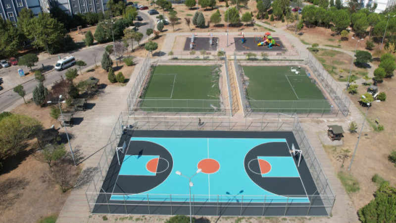 Gençlik Parkı’nın spor sahaları yenileniyor