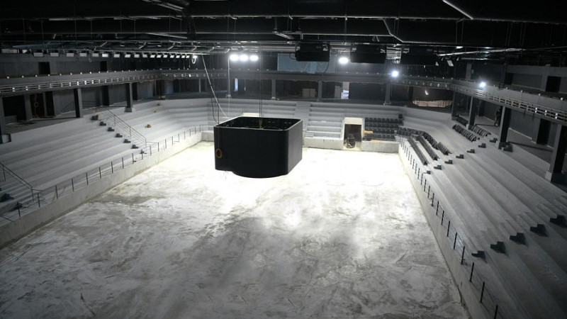 Kapalı Spor Salonu ve Sporcu  Fabrikası’nda koltuk montajı başladı