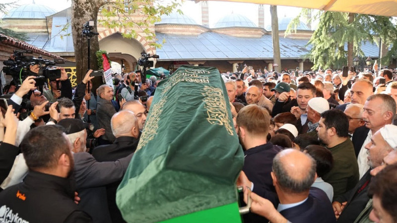 Gebze'de Bilir Ailesi Son Yolculuğuna Uğurlandı