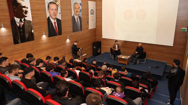 Başkan Büyükgöz Gençlerle Buluştu