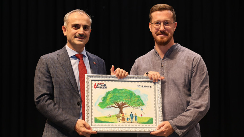 Youtuber Sertaç Abi, Çayırovalı sevenleriyle bir araya geldi