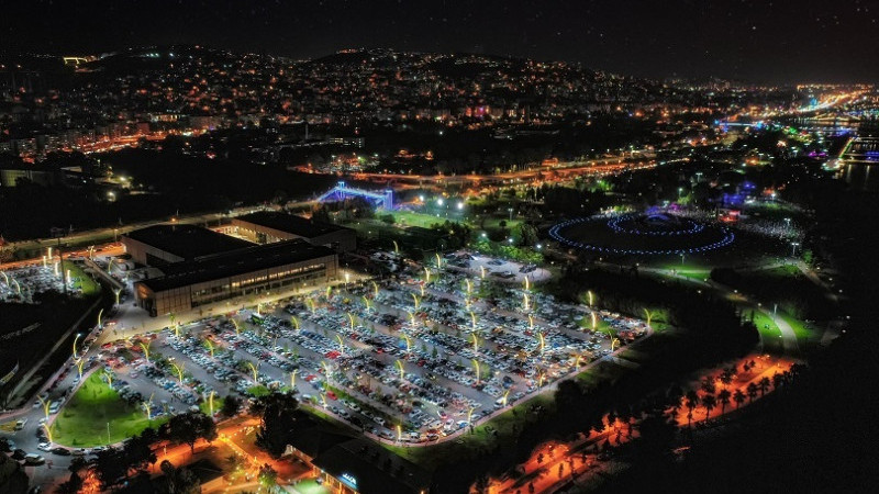 Büyükşehir’in projeleri ışıltılı bir manzara sunuyor