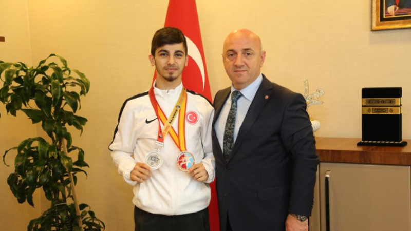 Darıca’nın milli gururu Şamdan, Dünya Şampiyonu!