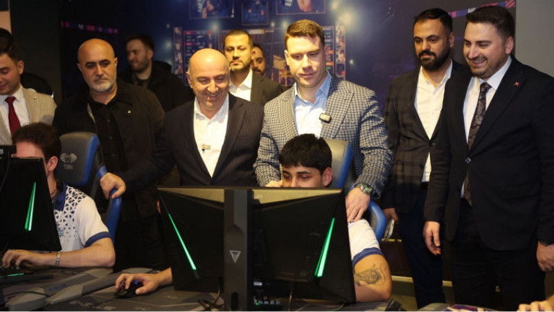 Darıca’da gençliğe değer veren projeler yerinde incelendi