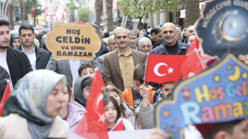 Çayırova’da Ramazan coşkuyla karşılandı