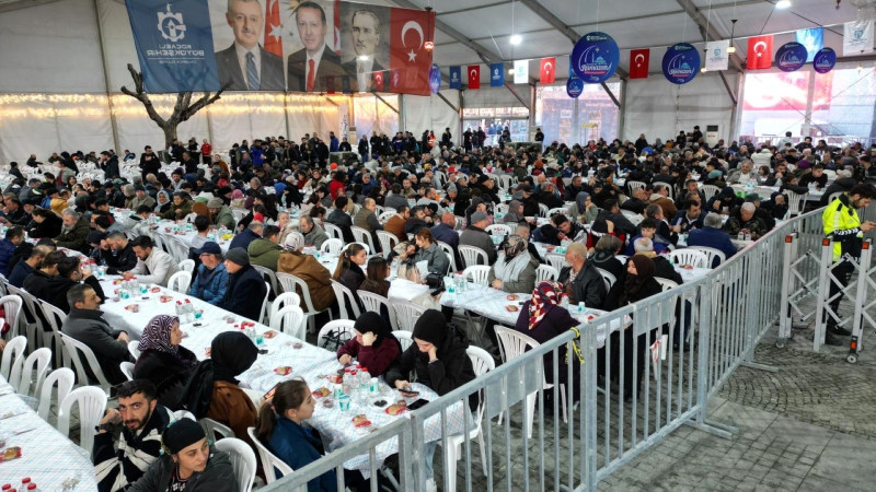 Gebze’de bir sofra, bin bereket