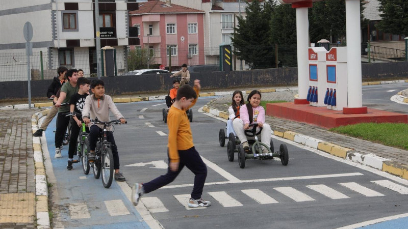 Darıca’da trafik bilinci küçük yaşta kazandırılıyor