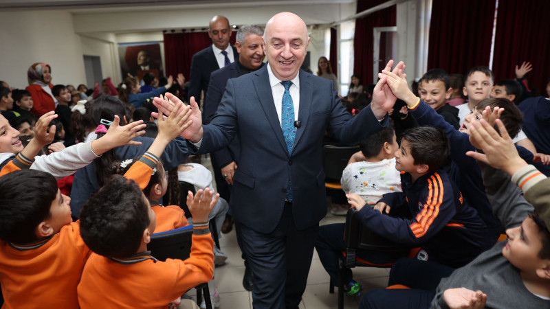 Başkan Bıyık’tan öğrencilere Yerel Yönetimler dersi