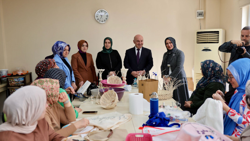 Darıca’da anneler öğreniyor, çocuklar güvenle gelişiyor