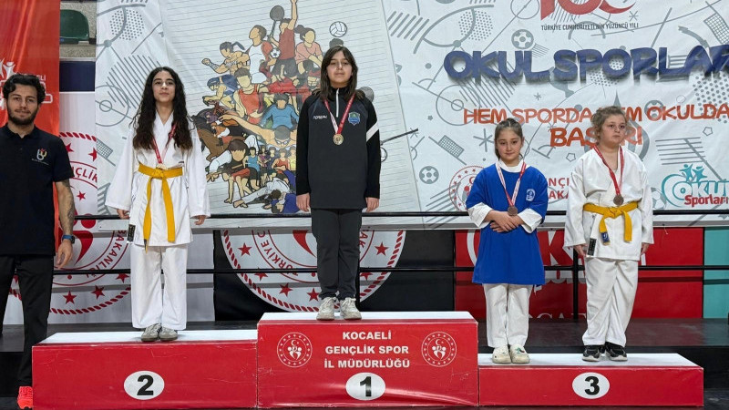 Çayırova’ya karatede 16 madalya birden