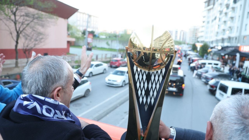 Şampiyon takım, şampiyon taraftarıyla buluştu