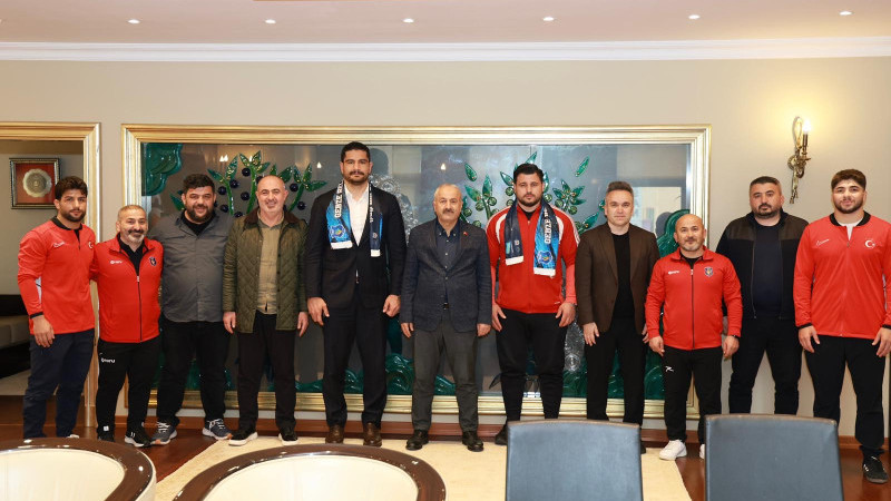 Güreş Camiasından Başkan Büyükgöz’e Ziyaret