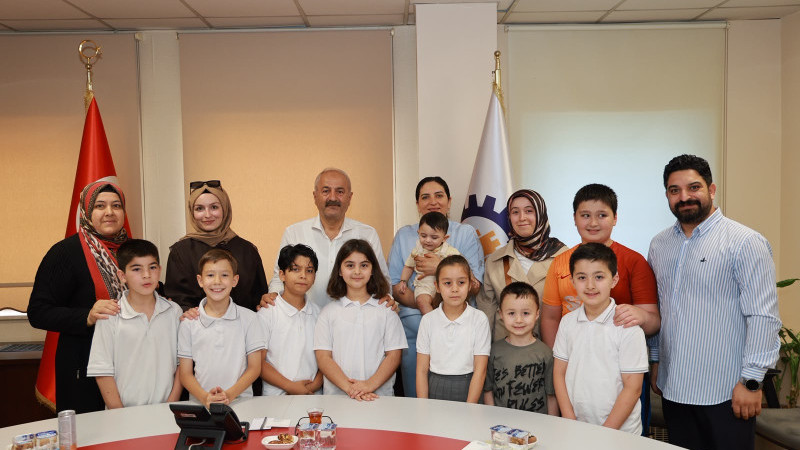 Minik Öğrencilerden Başkan Büyükgöz’e Ziyaret