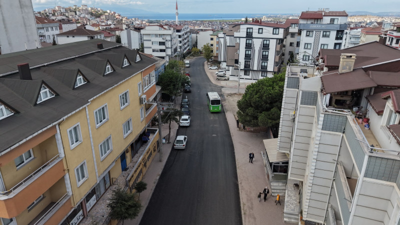 Pir Sultan Abdal Caddesi’nde üstyapı çalışmaları tamamlandı