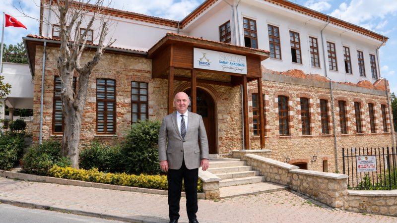 Darıca Belediyesi Konservatuvarı sanatseverleri bekliyor