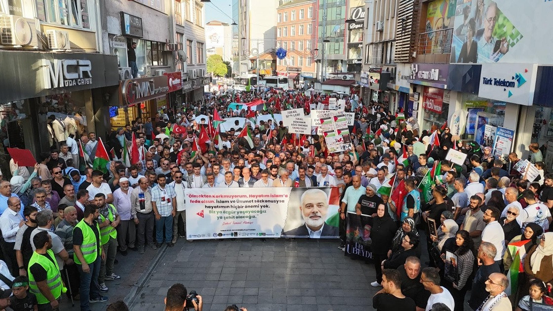 Gebze Şehit Haniye ve Filistin için meydanda